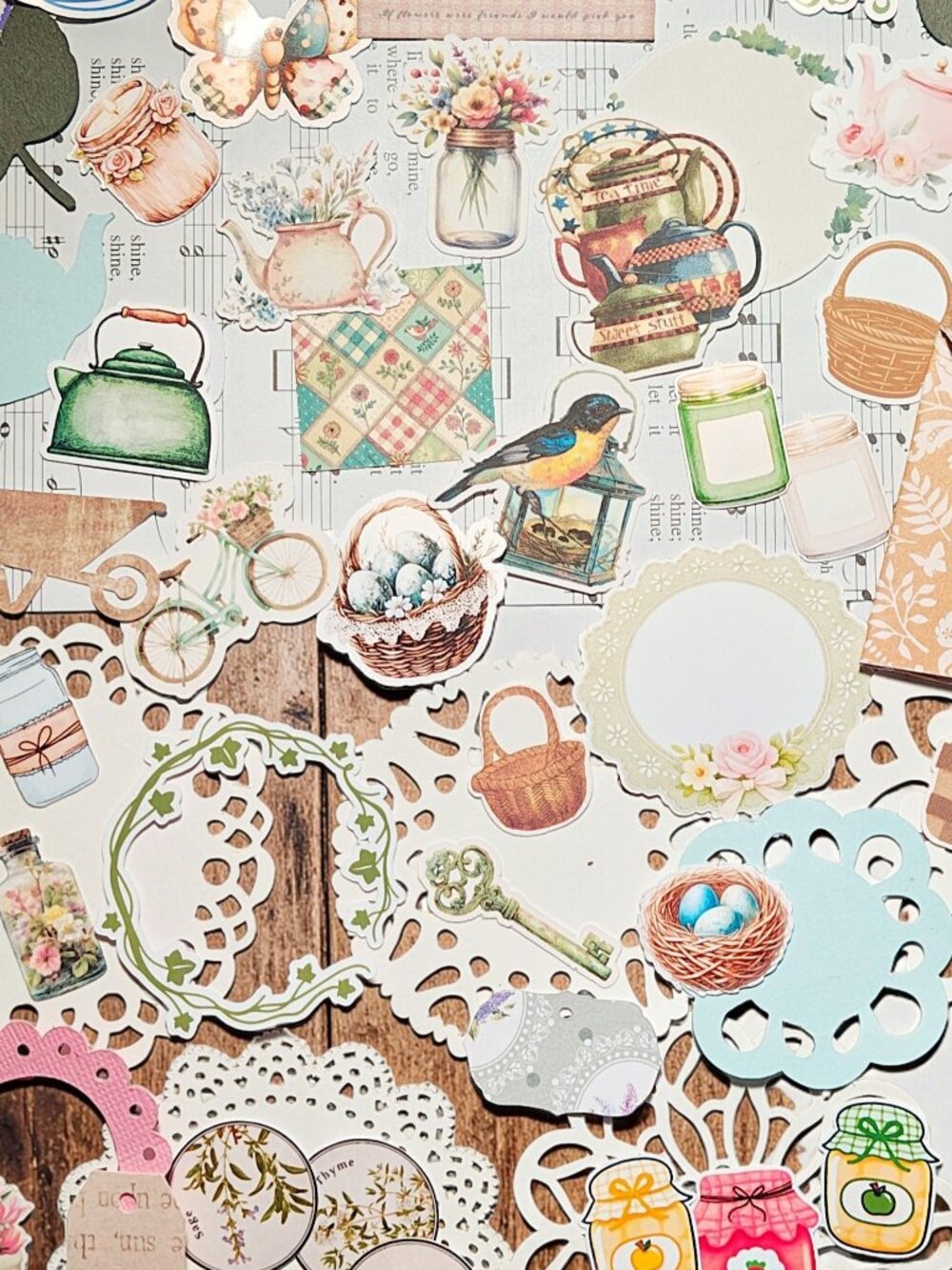 Mystery Cottagecore Theme Papercraft Ephemera Kit, Cute Tags & Stickers - Picture 4 of 5